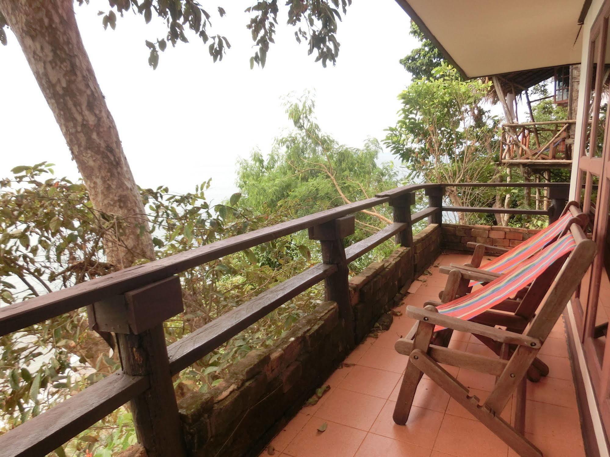 Bamboo Bay Resort Koh Lanta Exterior photo